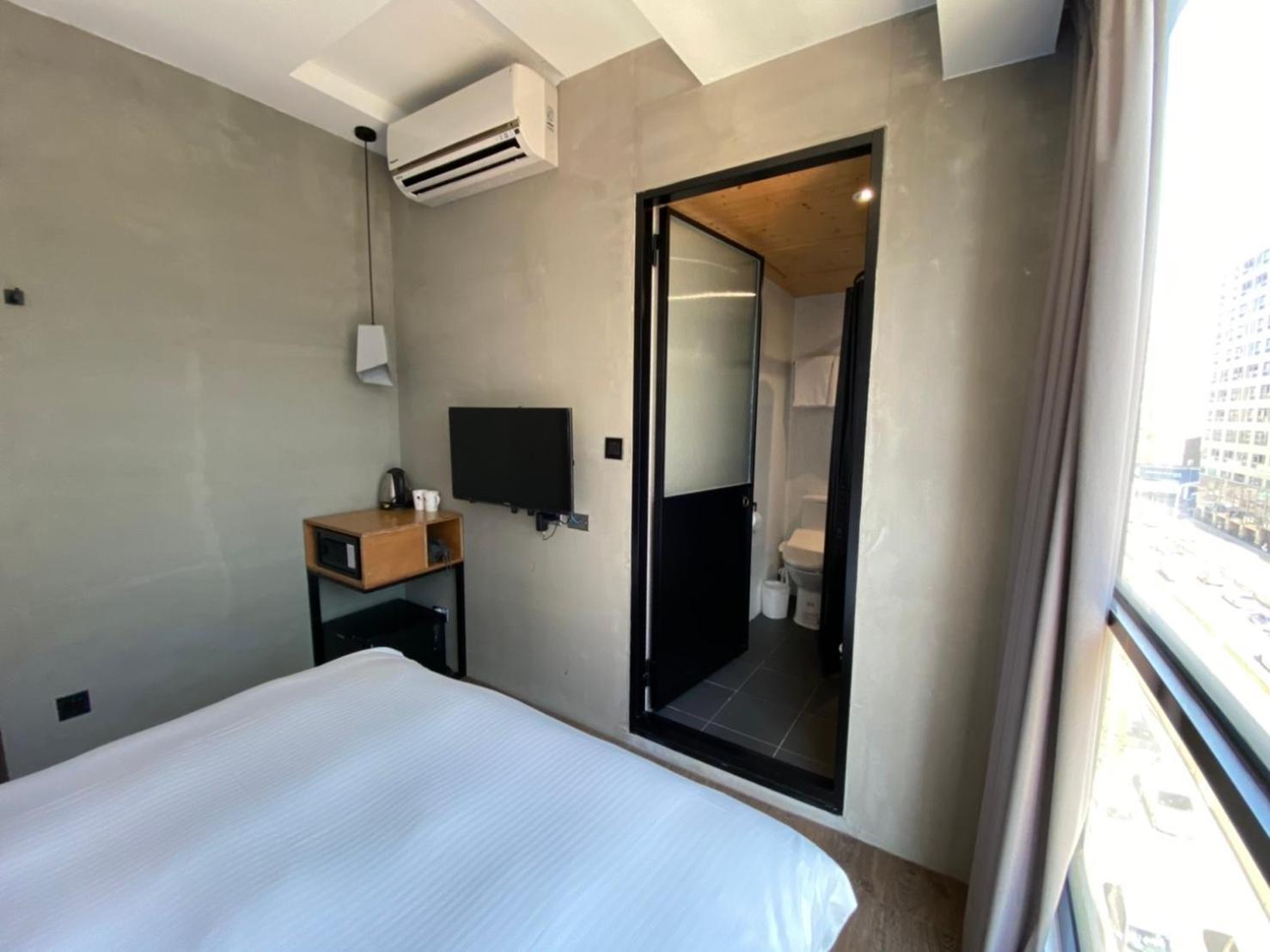 Just Xin Yi 正旅館 信義 Khách sạn Đài Bắc